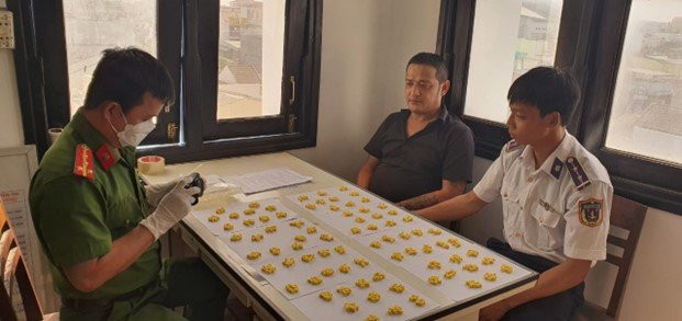 Đối tượng đã bị công an bắt.