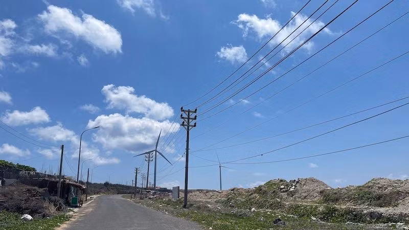 Một dự án điện gió được lắp đặt tại đảo Phú Quý.