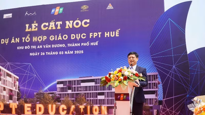 Phó Chủ tịch Thường trực Ủy ban nhân dân thành phố Nguyễn Thanh Bình phát biểu tại buổi lễ.