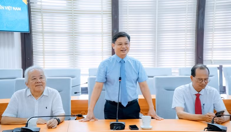 Phó Chủ tịch Thường trực Ủy ban nhân dân tỉnh Thừa Thiên Huế Nguyễn Thanh Bình phát biểu tại lễ ký kết.