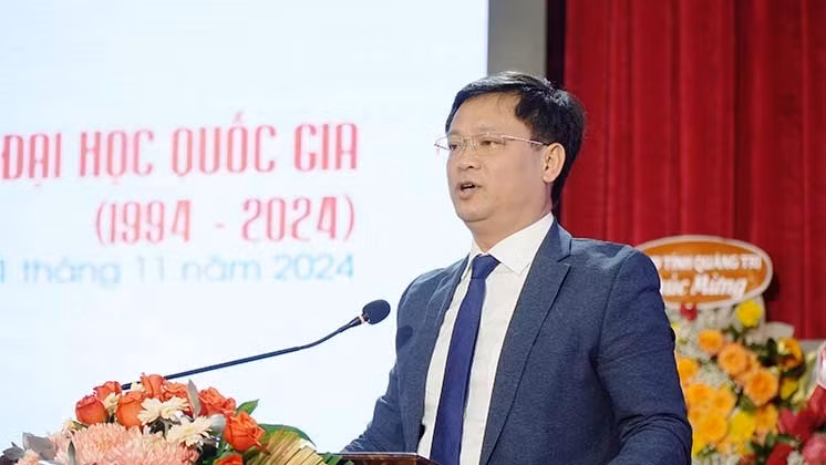 Phó Chủ tịch Thường trực Ủy ban nhân dân tỉnh Thừa Thiên Huế Nguyễn Thanh Bình phát biểu tại hội thảo.
