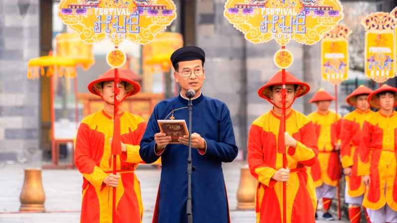 Giám đốc Trung tâm Bảo tồn Di tích Cố đô Huế Hoàng Việt Trung công bố Chương trình Festival Huế 2024.