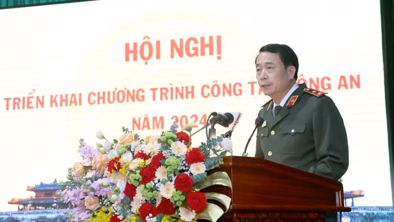 Thứ trưởng Lê Quốc Hùng phát biểu chỉ đạo tại hội nghị.