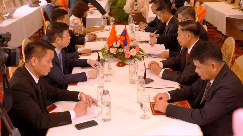 Tại cuộc Hội đàm giữa Thứ trưởng Thông tin và Truyền thông Nguyễn Thanh Lâm và Thứ trưởng Thông tin, Văn hóa và Du lịch Lào Keomanyvong Phosy.