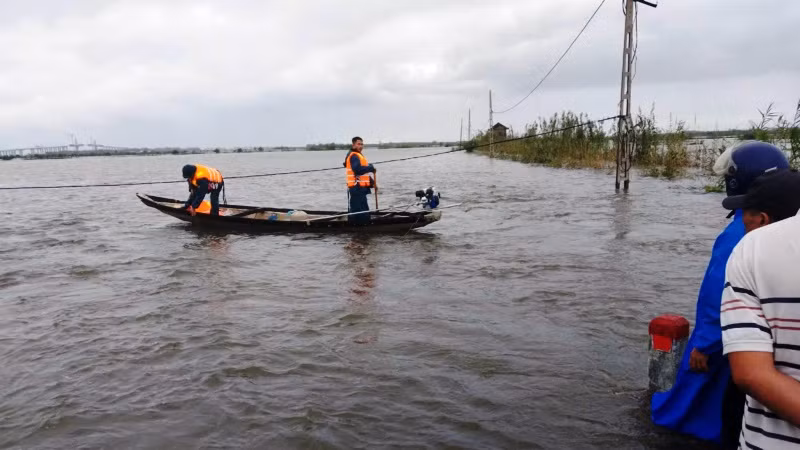 Lực lượng chức năng đã tìm thấy thi thể người đàn ông gặp nạn ở xã Hương Phong (thành phố Huế). (Ảnh: CTV)
