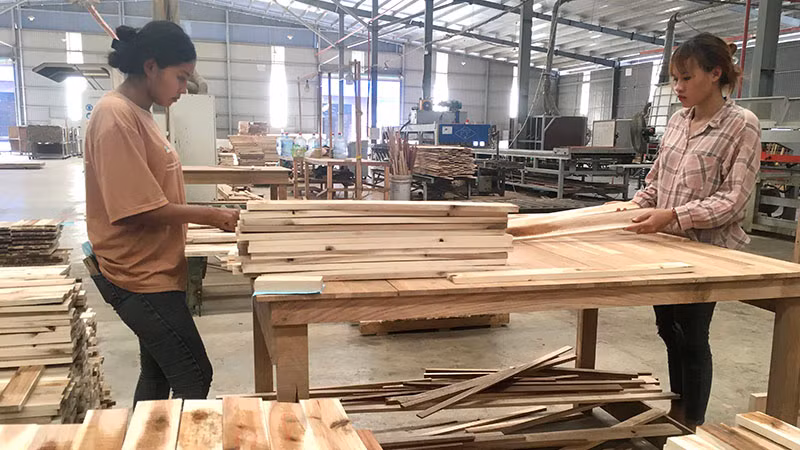 Nhiều doanh nghiệp ngành gỗ có nguy cơ đóng cửa nếu cơ quan quản lý Hàn Quốc áp mức thuế cao.