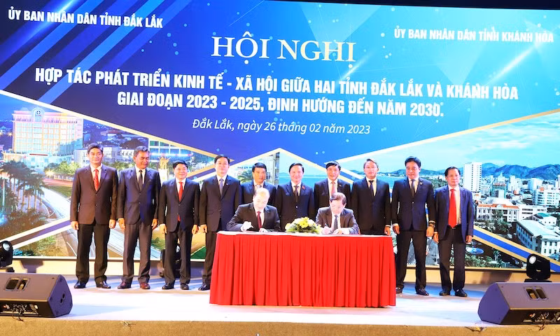 Tăng cường hợp tác giữa hai tỉnh Đắk Lắk và Khánh Hòa