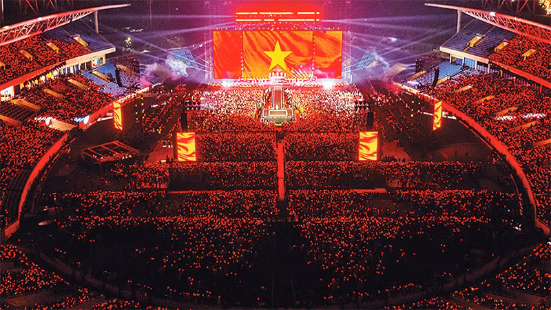 Quang cảnh một đêm concert tại Hà Nội thu hút hàng chục nghìn khán giả tới thưởng thức. Ảnh: BTC 