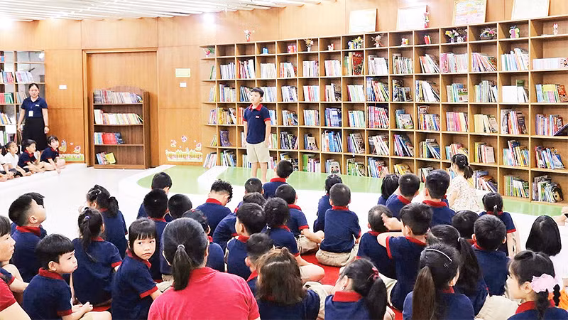 Thư viện tỉnh Quảng Ninh thường xuyên tổ chức các buổi tập huấn chuyên đề cho học sinh về ứng dụng số trong văn hóa đọc. 