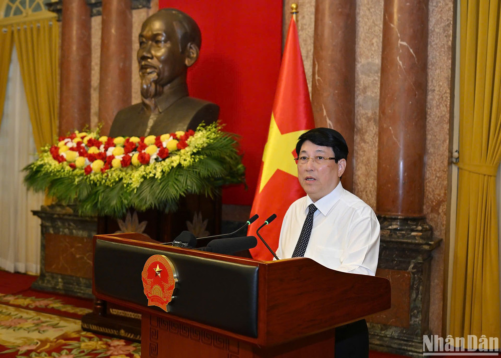 Chủ tịch nước Lương Cường phát biểu ý kiến. Chủ tịch nước Lương Cường phát biểu ý kiến.