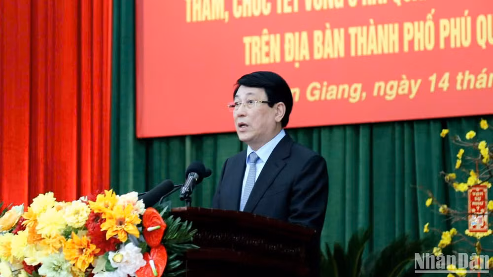 Chúc Tết Đảng bộ, chính quyền, nhân dân tỉnh Kiên Giang.