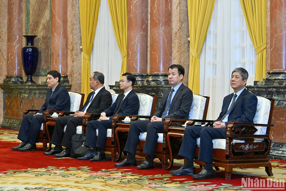 Đại biểu Việt Nam tại buổi tiếp. Đại biểu Việt Nam tại buổi tiếp.