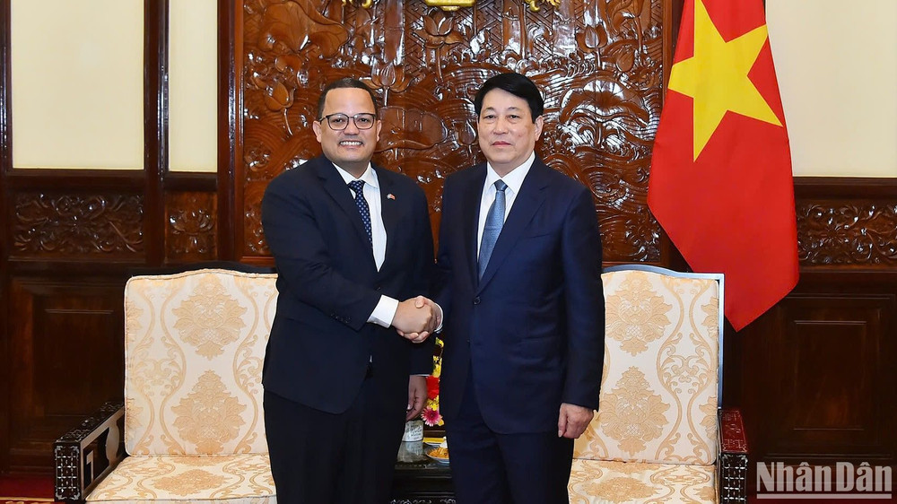 Chủ tịch nước Lương Cường đã tiếp Đại sứ đặc mệnh toàn quyền Cộng hoà Dominicana Jaime Francisco Rodriguez. 