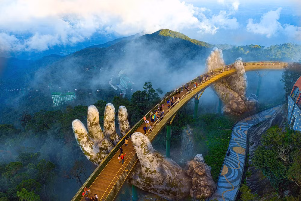 Cầu Vàng - Sun World Ba Na Hills Ðà Nẵng. 