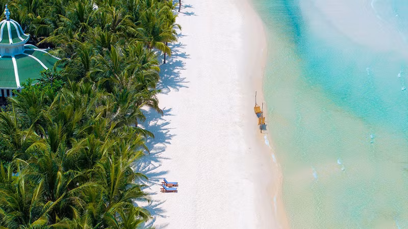 Vẻ đẹp “nghẹt thở” của Bãi Kem.