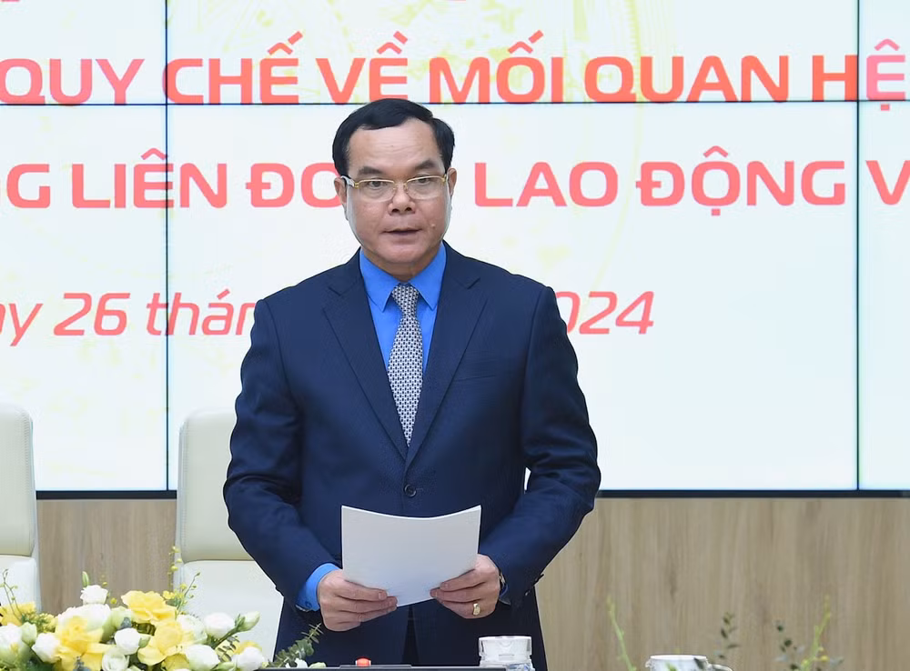 [Ảnh] Thủ tướng dự Hội nghị đánh giá việc thực hiện quy chế công tác giữa Chính phủ với Tổng Liên đoàn Lao động Việt Nam ảnh 2