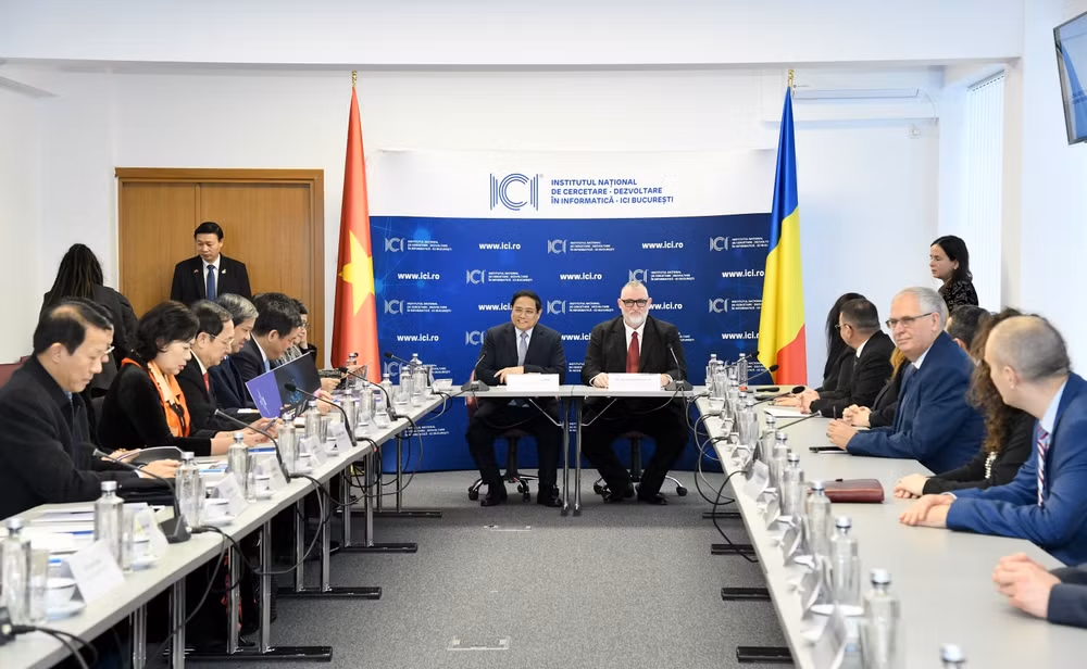 Quang cảnh buổi làm việc.