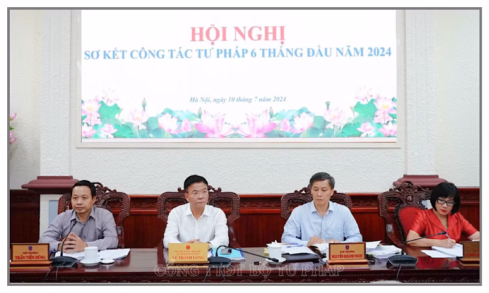 Phó Thủ tướng Lê Thành Long dự, phát biểu chỉ đạo tại Hội nghị sơ kết công tác tư pháp 6 tháng đầu năm.