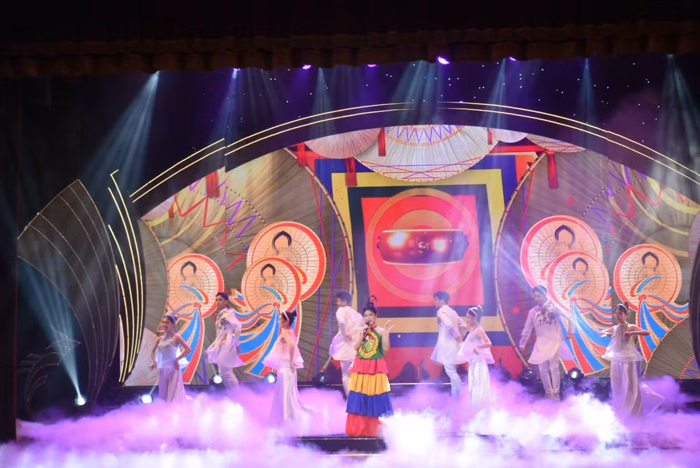 Chương trình nghệ thuật.