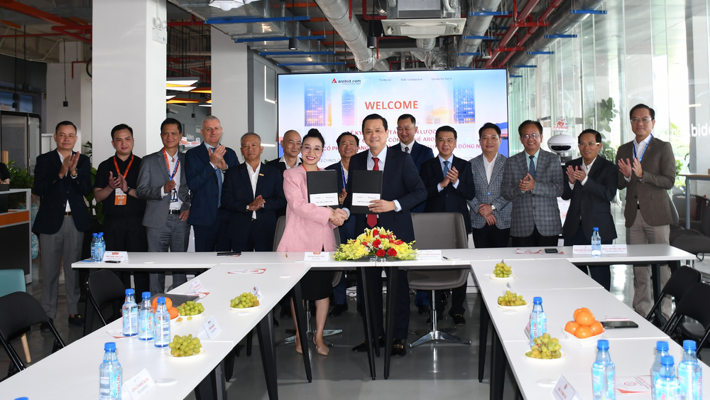Lễ ký kết thỏa thuận hợp tác chiến lược giữa Arobid và các đối tác tại Thành phố Hồ Chí Minh, diễn ra sáng 27/3.