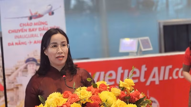 Phó Chủ tịch Ủy ban nhân dân thành phố Đà Nẵng Nguyễn Thị Anh Thi phát biểu tại chương trình. (Ảnh: ANH ĐÀO)