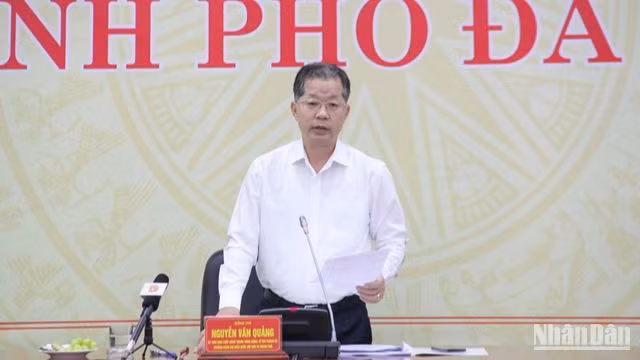 Bí thư thành ủy Đà Nẵng Nguyễn Văn Quảng phát biểu tại buổi làm việc. (Ảnh: ANH ĐÀO)