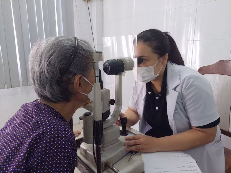 Đà Nẵng báo động số ca bệnh đau mắt đỏ tăng mạnh. Ảnh: H.S