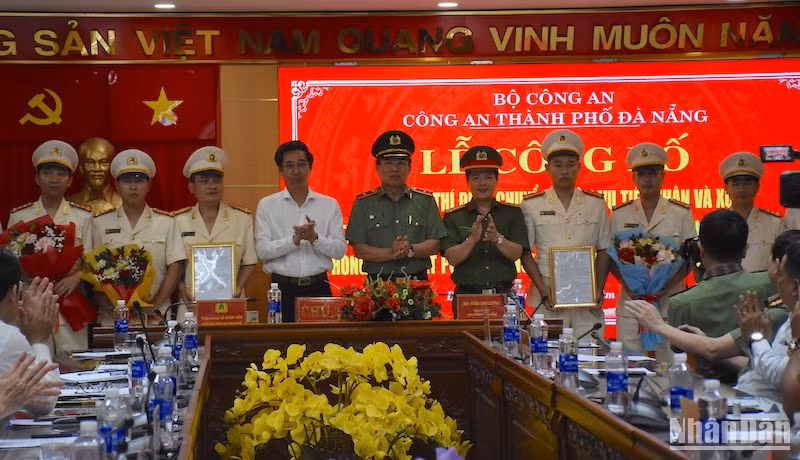 Đà Nẵng công bố thành lập Trung tâm Thông tin chỉ huy Công an Đà Nẵng. (Ảnh: ANH ĐÀO)