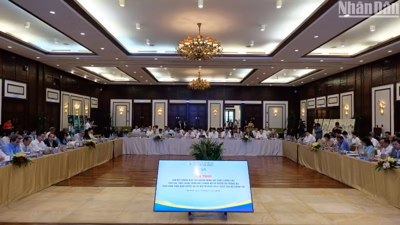 Toàn cảnh hội thảo chiều ngày 15/11. (Ảnh: ANH ĐÀO)