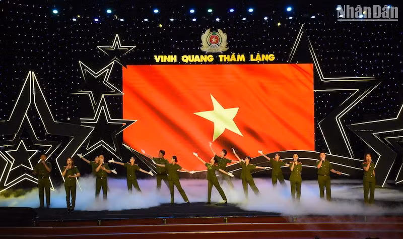 Các tiết mục văn nghệ biểu diễn, giao lưu tại chương trình.