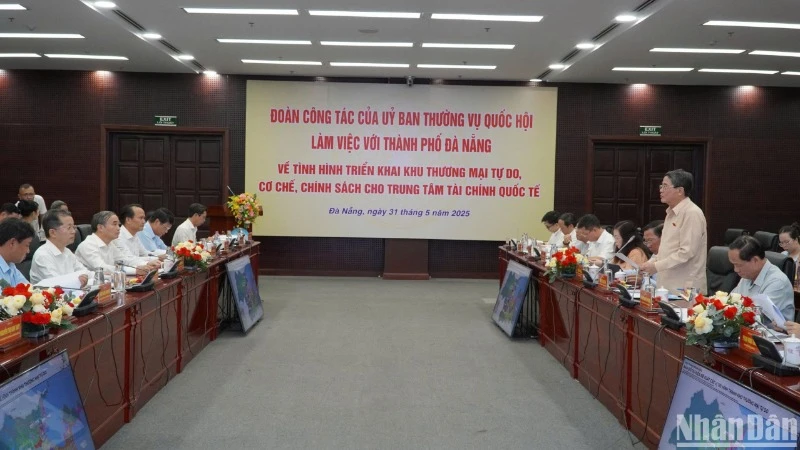 Đoàn công tác Quốc hội làm việc với thành phố Đà Nẵng và tỉnh Quảng Nam, chiều 31/5. (Ảnh: ANH ĐÀO)