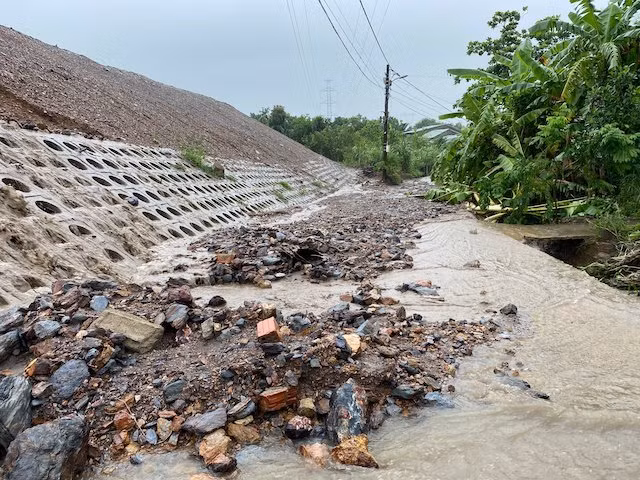 Dù đơn vị chủ đầu tư đã rất cố gắng nhưng chưa thể khắc phục. Dù đơn vị chủ đầu tư đã rất cố gắng nhưng chưa thể khắc phục.