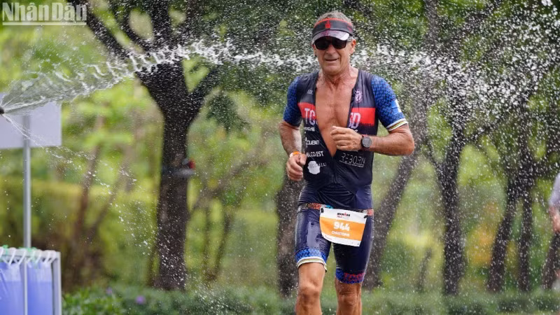 Sự kiện IRONMAN 70.3 Đà Nẵng 2025 đánh dấu hành trình 10 năm có mặt tại Việt Nam. (Ảnh: ANH ĐÀO)