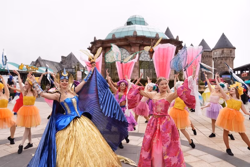 Khu du lịch Sun world Bà Nà Hill là điểm đến thu hút khách du lịch quốc tế.