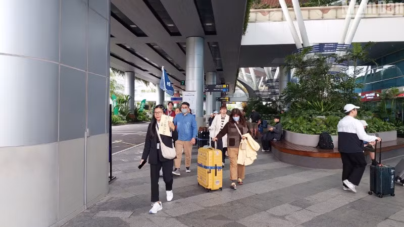 Trong ngày Mồng 1 Tết Nguyên đán Ất Tỵ 2025, Cảng Hàng không Quốc tế Đà Nẵng chào đón hơn 140 chuyến bay nội địa và quốc tế. (Ảnh: ANH ĐÀO)