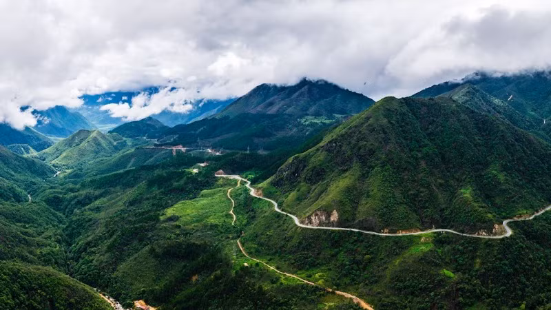 Đỉnh đèo Ô Quy Hồ - Lai Châu ((Ảnh: Sở Văn hóa, Thể thao và Du lịch Lai Châu)