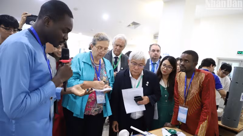 Các nhóm giải pháp mang đến tại Cuộc thi Smart Campus châu Á-Thái Bình Dương năm 2024 thuyết phục Ban giám khảo vì được nghiên cứu bài bản, mang tính ứng dụng thực tiễn cao. (Ảnh: ANH ĐÀO)