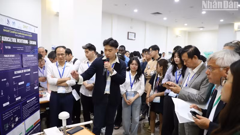 Cuộc thi Smart Campus châu Á-Thái Bình Dương năm 2024 đã tạo sân chơi bổ ích, thiết thực thu hút sự tham gia trải nghiệm của sinh viên Việt Nam và quốc tế. (Ảnh: ANH ĐÀO)