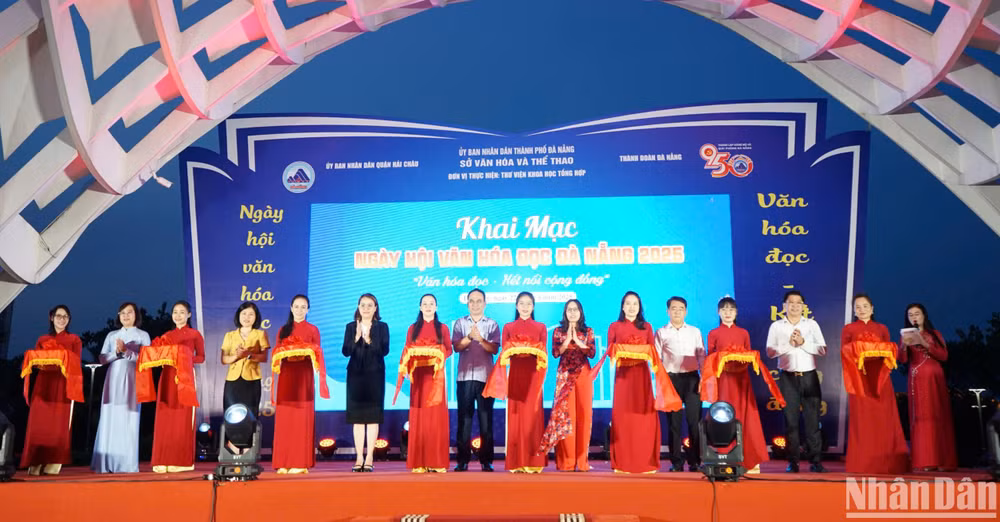 Thành phố Đà Nẵng khai mạc Ngày hội Văn hóa đọc 2025. (Ảnh: ANH ĐÀO)