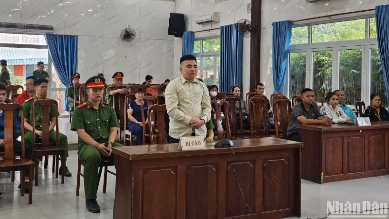 Bị cáo Phan Văn Minh tại phiên toà. (Ảnh: ANH ĐÀO)