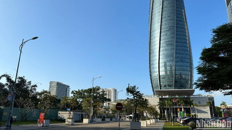 Năm 2025, thành phố Đà Nẵng tiếp tục triển khai đấu giá hàng chục khu đất vàng để tạo nguồn thu cho ngân sách và hỗ trợ các hoạt động phát triển kinh tế-xã hội thành phố. (Ảnh: ANH ĐÀO)