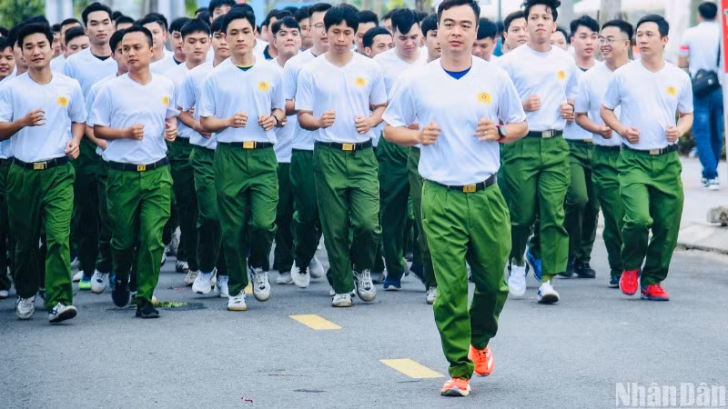 Ngày chạy Olympic vì sức khỏe toàn dân tại Đà Nẵng thu hút hơn 3.000 người tham gia. (Ảnh: ANH ĐÀO)