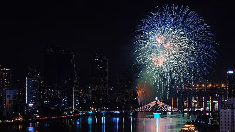 Lễ hội pháo hoa quốc tế Đà Nẵng có sức hút mạnh đối với du khách quốc tế trong nhiều năm qua.