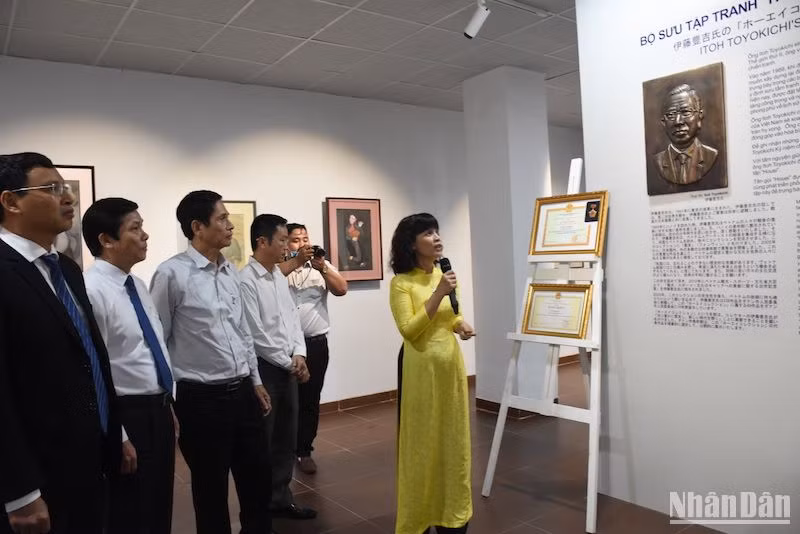 Triển lãm mỹ thuật tại Bảo tàng Mỹ thuật Đà Nẵng. (Ảnh: ANH ĐÀO)