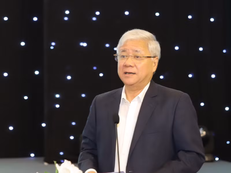 Bí thư Trung ương Đảng, Chủ tịch Ủy ban Trung ương Mặt trận Tổ quốc Việt Nam phát biểu tại hội nghị.