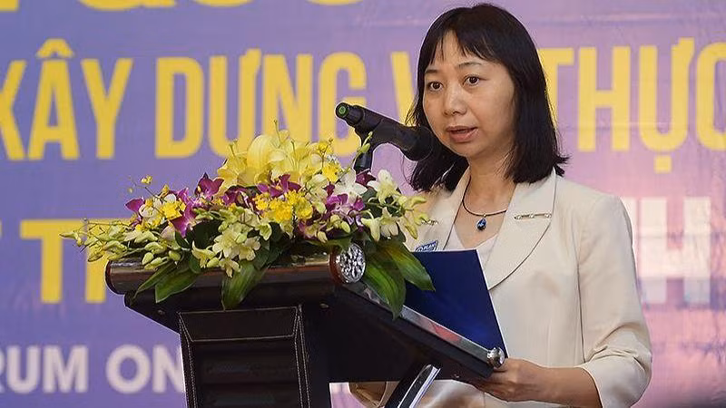 Bà Phan Thu Hiền, đại điện Tổ chức Plan International Việt Nam, giới thiệu các mô hình đã phối hợp Trung ương Đoàn triển khai hiệu quả tại Việt Nam.