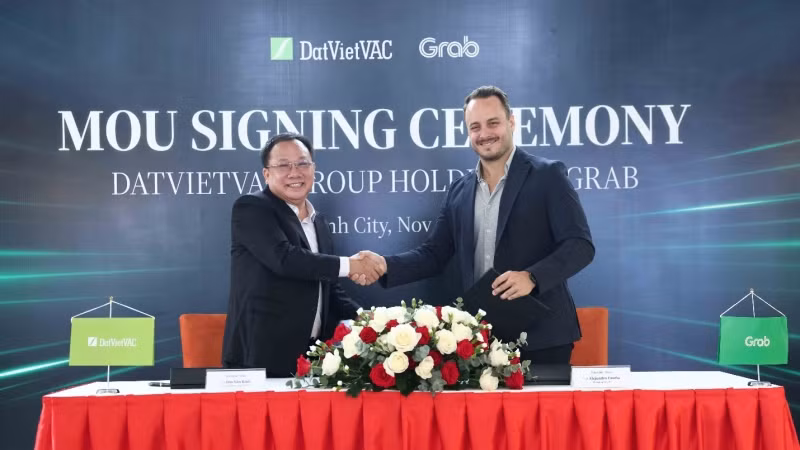 Grab và DatVietVAC sẽ triển khai các dự án trao đổi quyền lợi nhằm gia tăng ưu đãi và nâng cao trải nghiệm dịch vụ cho người dùng và khách hàng của cả hai bên.