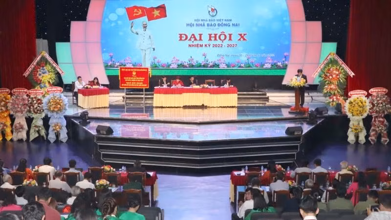 Quang cảnh Đại hội Hội Nhà báo tỉnh Đồng Nai lần thứ X.