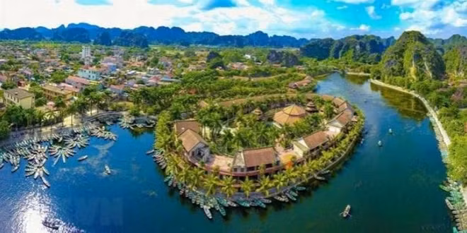 Quần thể danh thắng Tràng An. (Ảnh: Minh Đức/TTXVN)