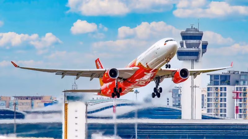 Trong dịp cao điểm hè, Vietjet cung cấp thêm 1,4 triệu vé, tương đương mức tăng gần 35% tải cung ứng nội địa.